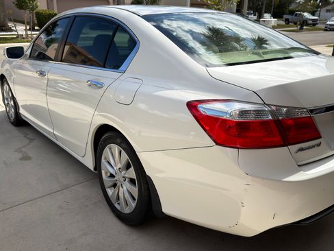 Used 2013 Honda Accord EX image 5