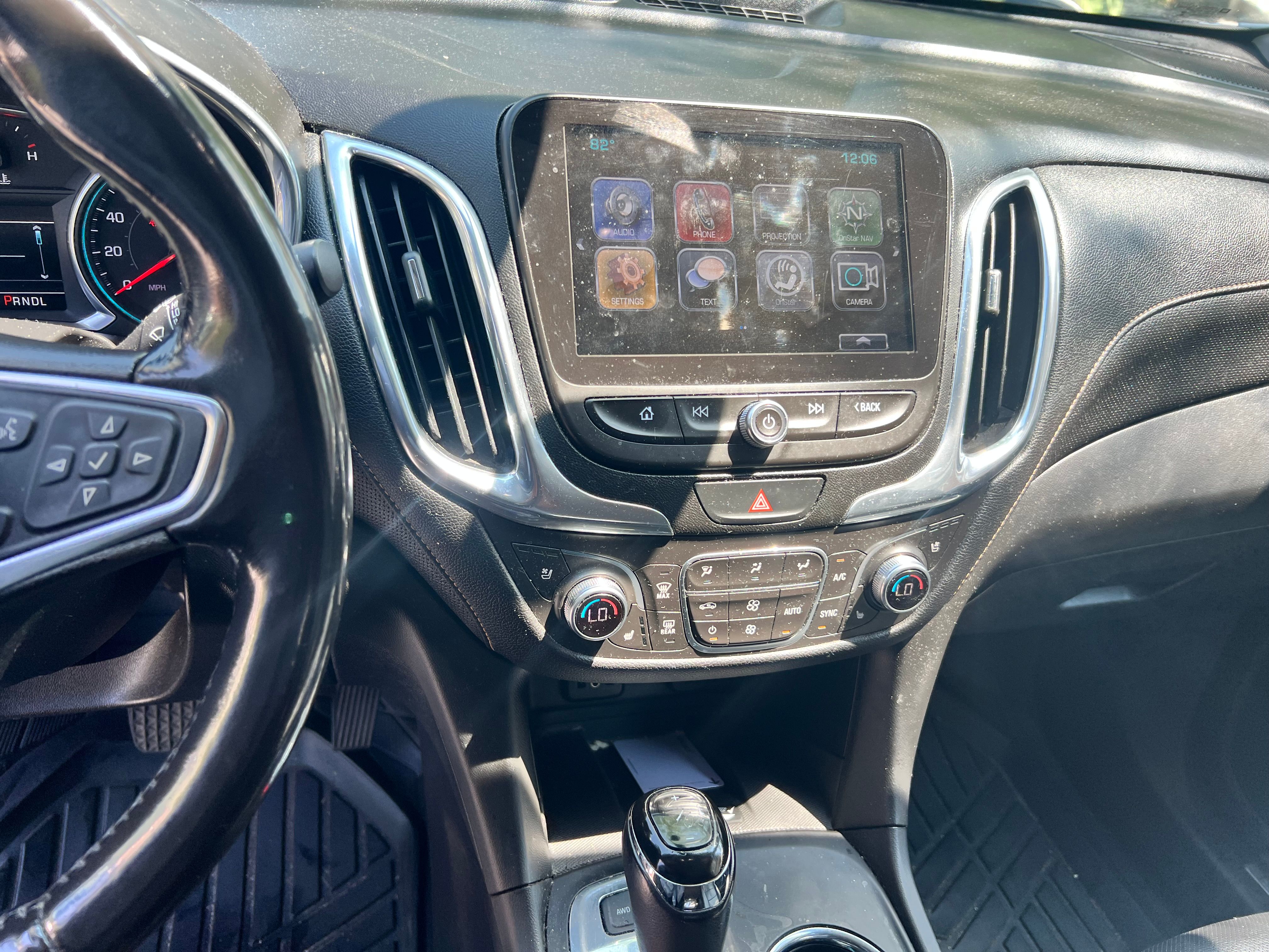 Used 2018 Chevrolet Equinox Premier AWD/4WD image 11