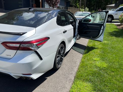 Used 2019 Toyota Camry XSE w/ Driver Assist Package FWD image 6