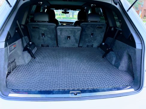 Used 2020 Audi Q7 3.0T Prestige image 14