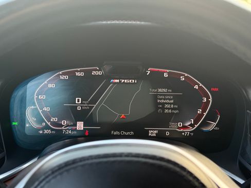 Used 2020 BMW M760i xDrive w/ Luxury Rear Seating Package image 21