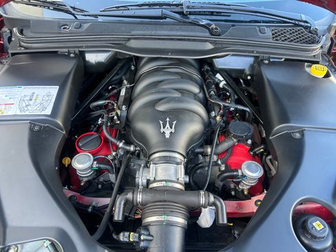 Used 2013 Maserati GranTurismo Sport RWD image 15