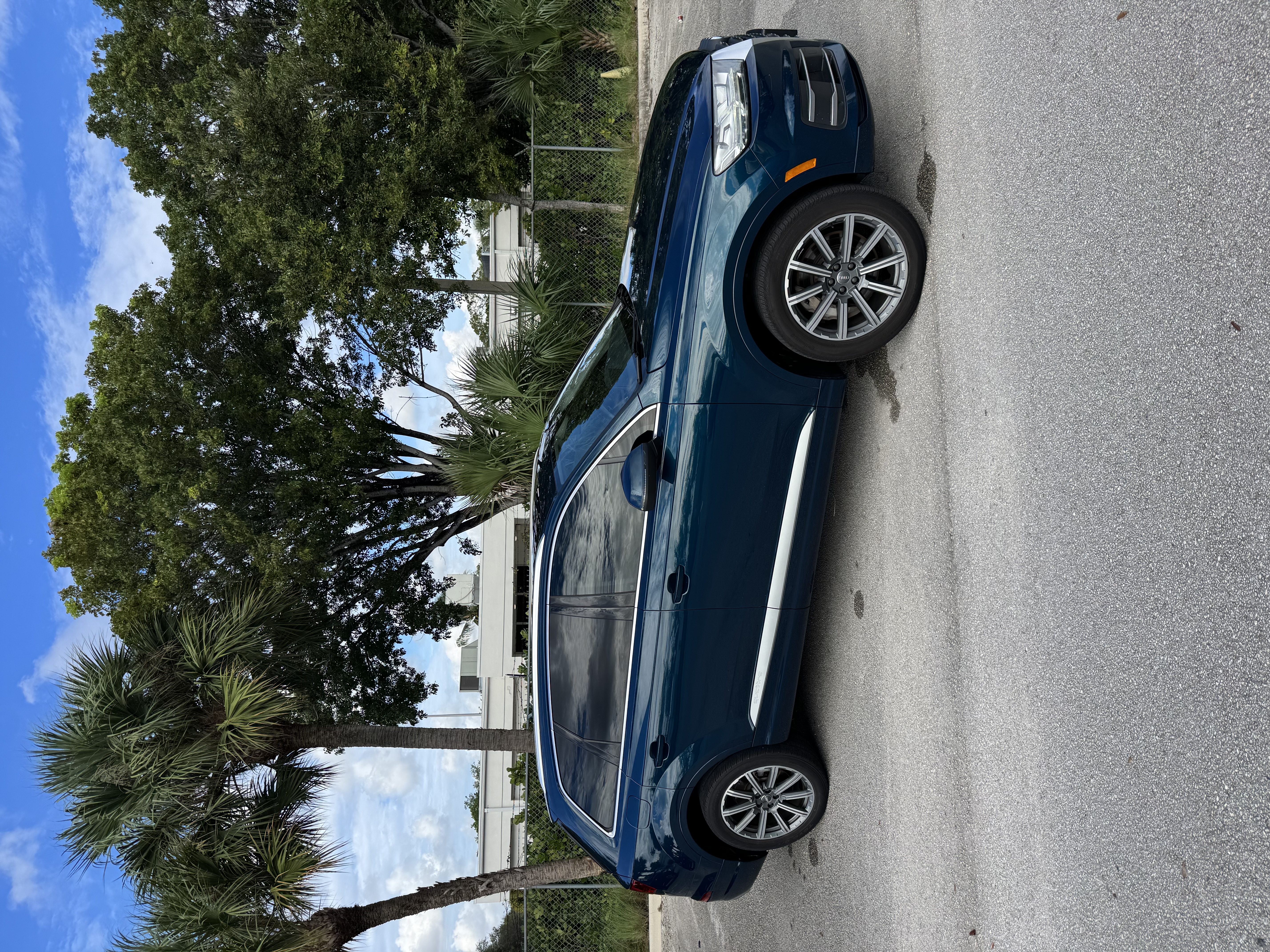 Used 2018 Audi Q7 2.0T Premium Plus w/ Premium Plus Package AWD/4WD image 4