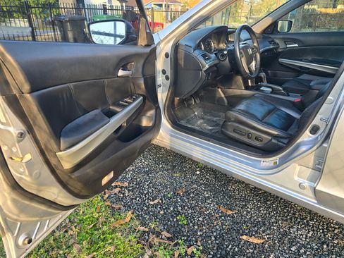 Used 2009 Honda Accord EX-L image 6