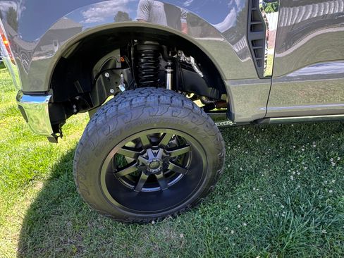 Used 2026 Ford F250 Lariat w/ FX4 Off-Road Package AWD/4WD image 2