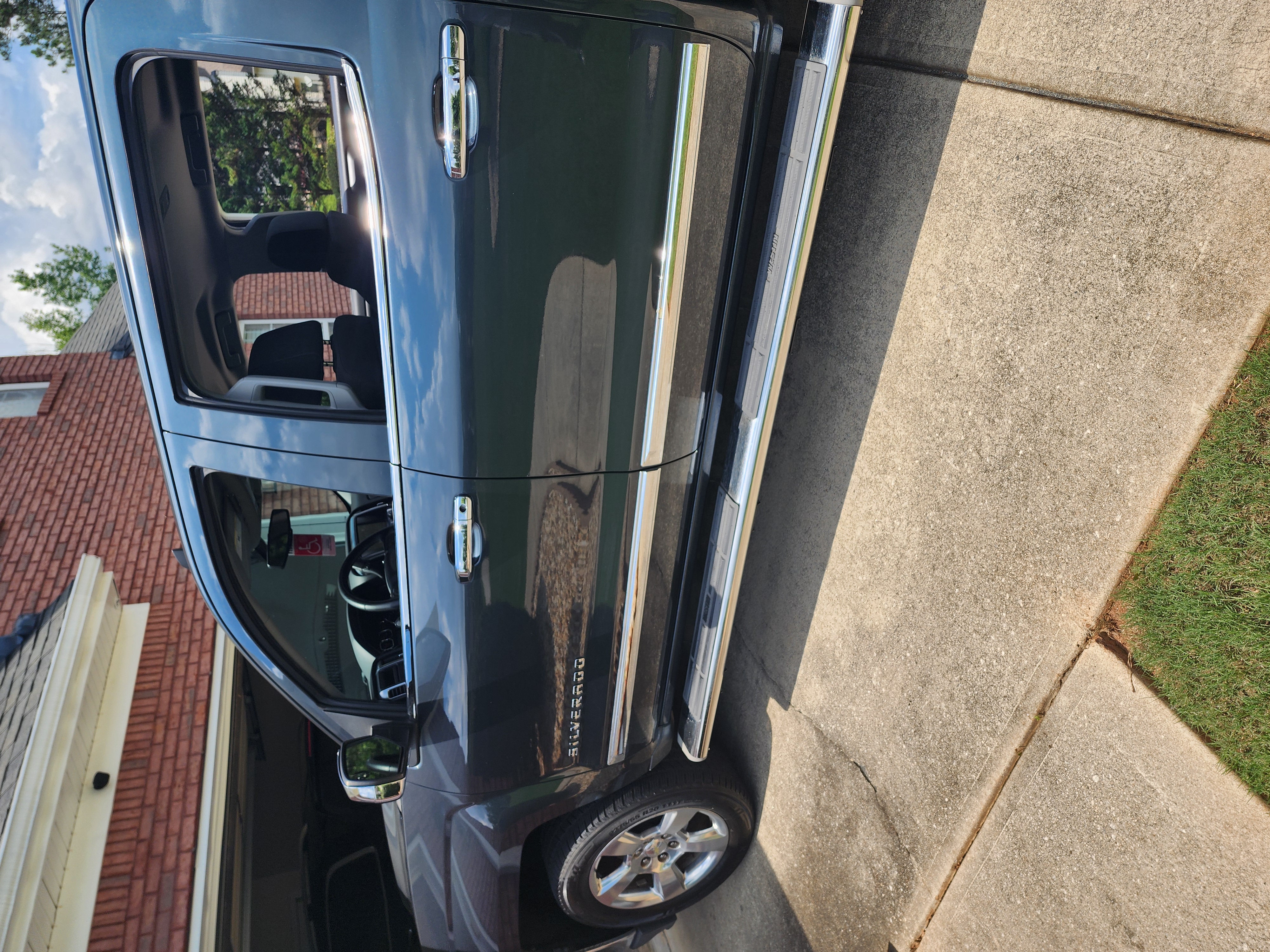 Used 2017 Chevrolet Silverado 1500 LT w/ All Star Edition RWD image 8