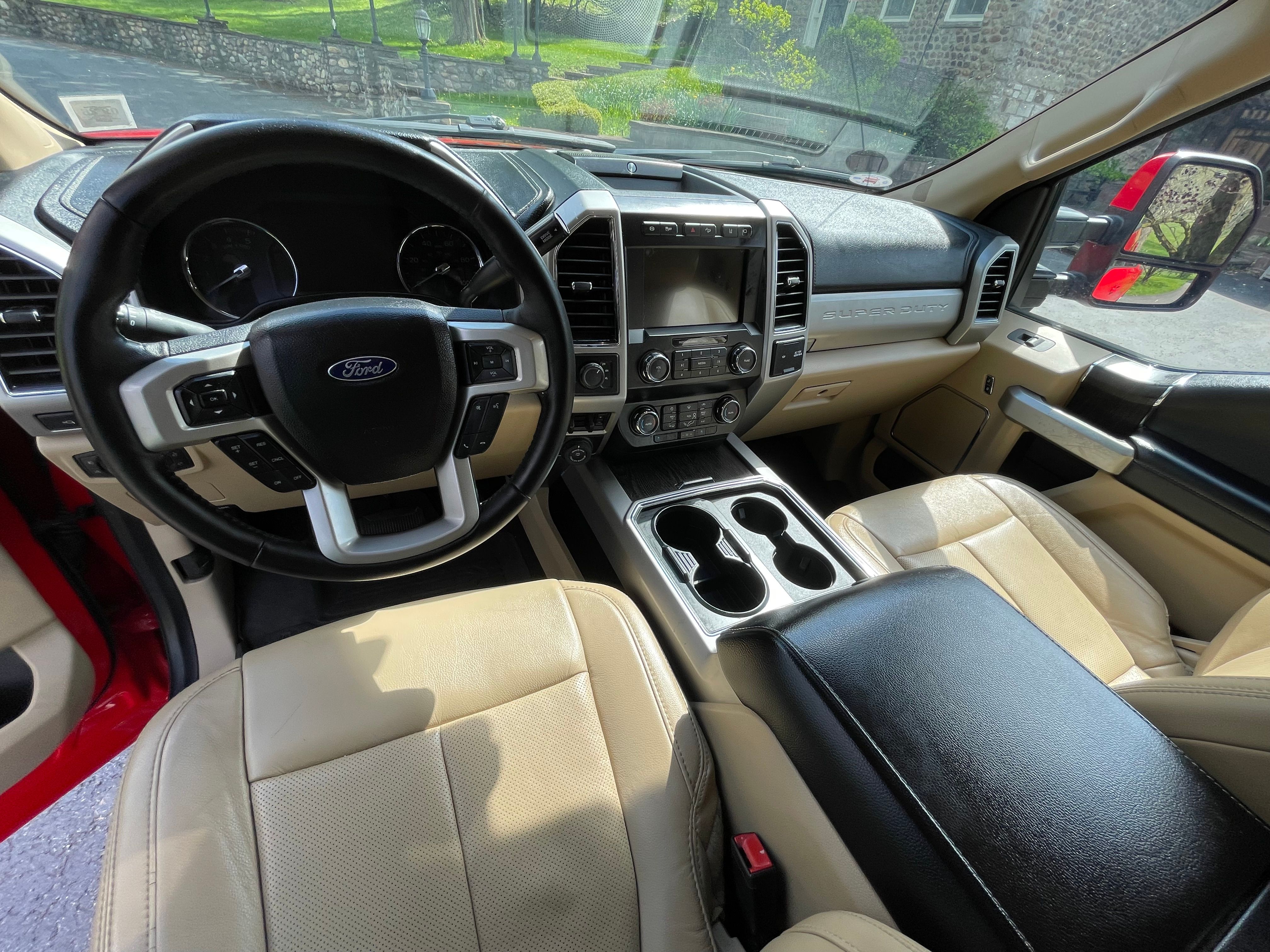 Used 2020 Ford F350 Lariat w/ Lariat Value Package AWD/4WD image 11