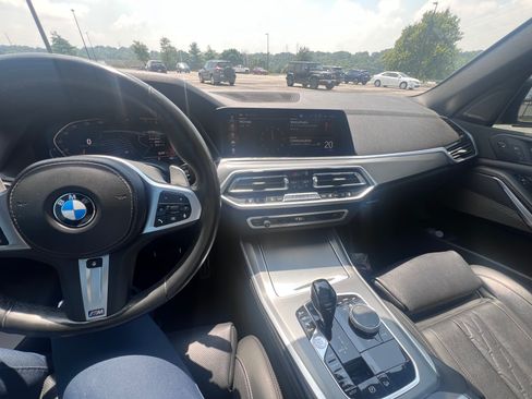 Used 2019 BMW X5 xDrive40i w/ M Sport Package AWD/4WD image 11