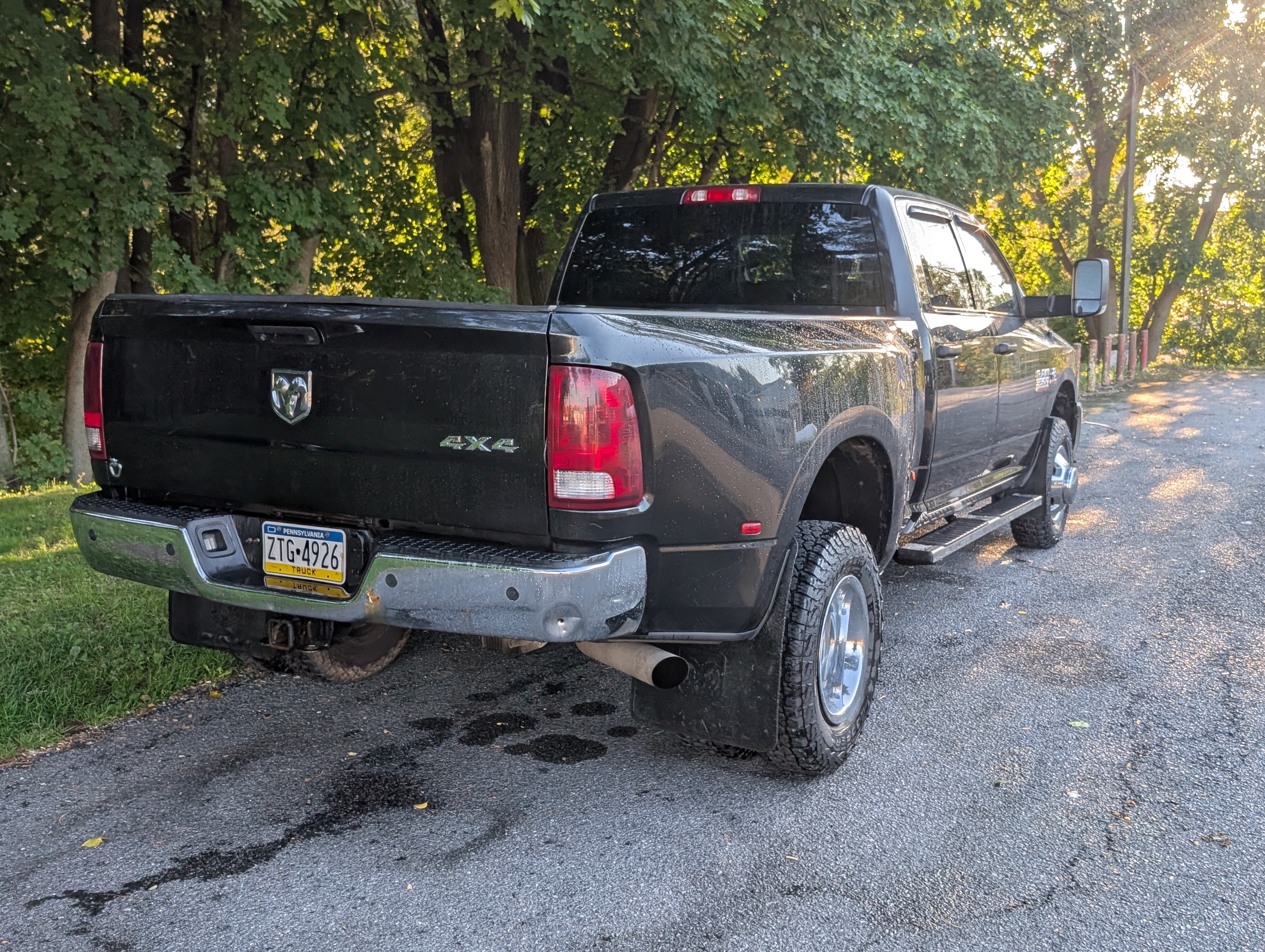 Used 2016 RAM 3500 Tradesman w/ Chrome Appearance Group AWD/4WD image 6