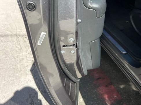 Used 2018 Nissan Murano S FWD image 14