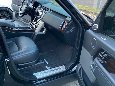 Used 2020 Land Rover Range Rover Long Wheelbase HSE image 8