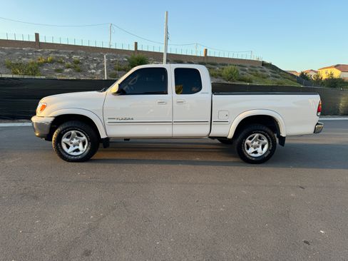 Used 2001 Toyota Tundra Limited image 5