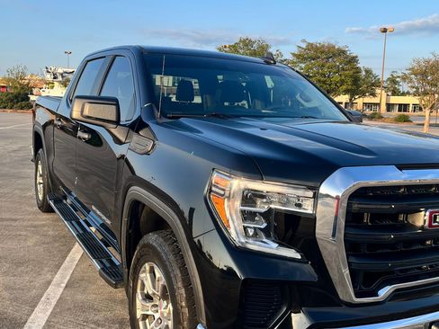 Used 2020 GMC Sierra 1500 4x4 Crew Cab w/ Sierra Value Package image 1