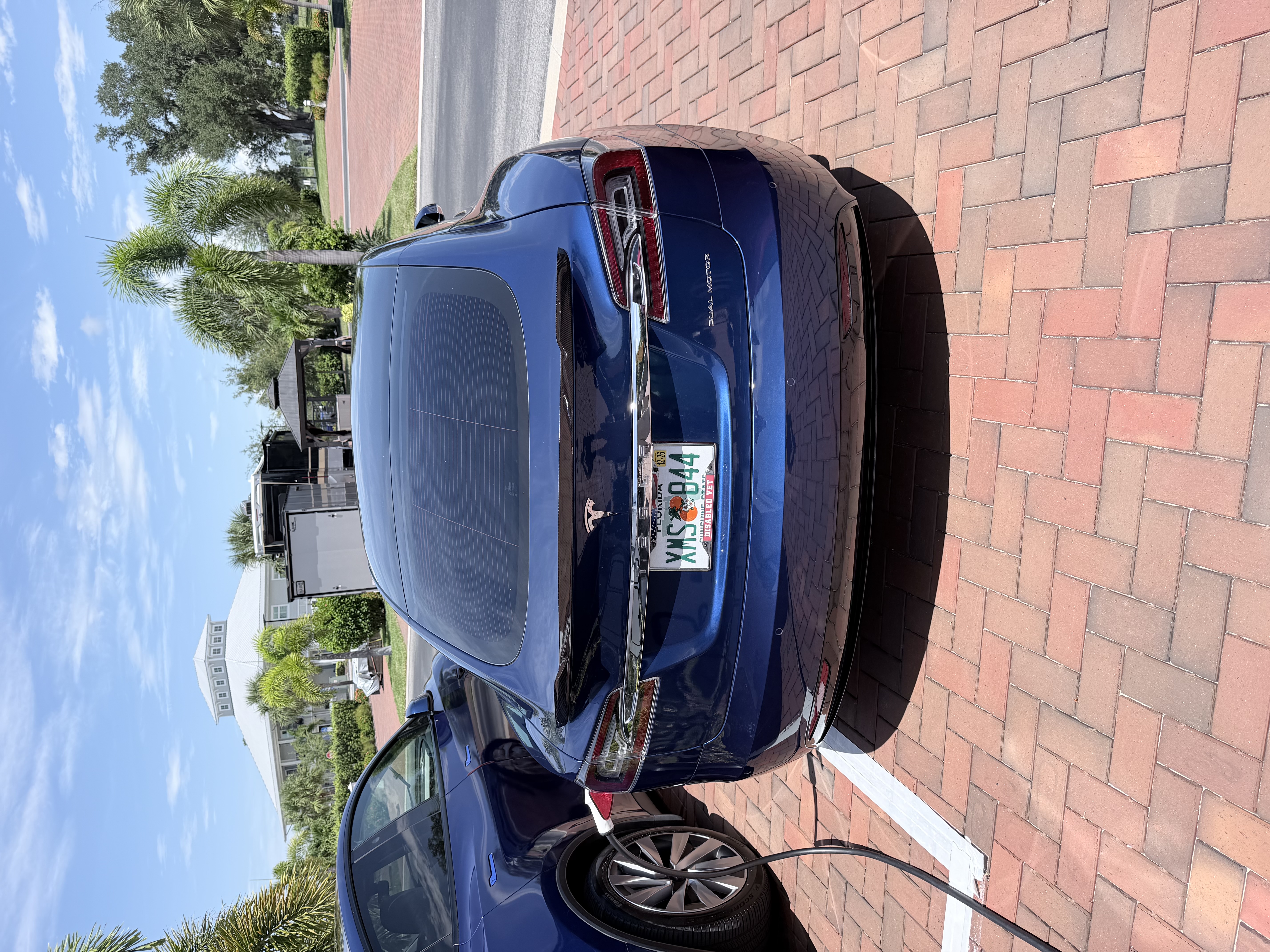 Used 2020 Tesla Model S AWD image 4