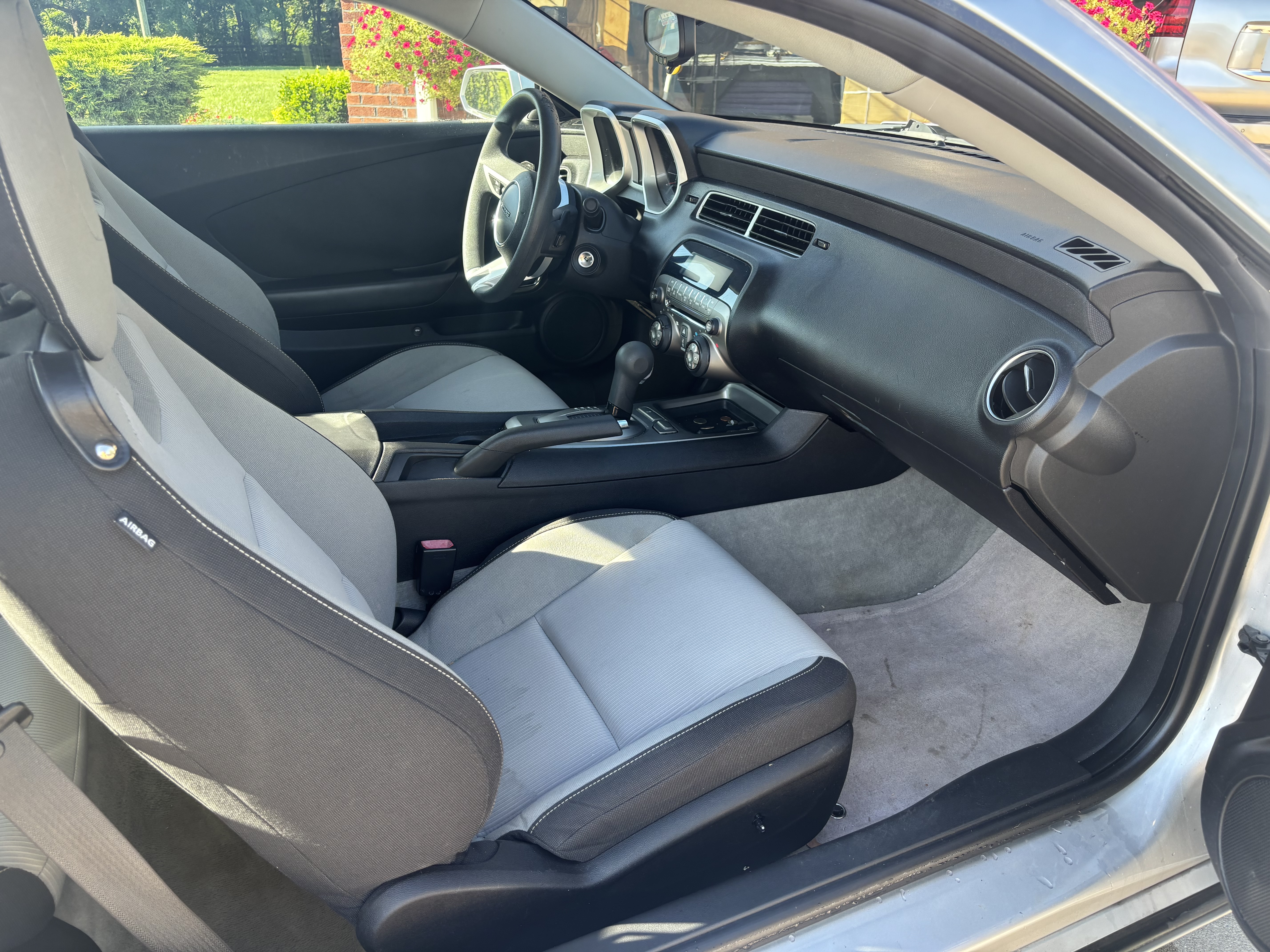 Used 2010 Chevrolet Camaro LT w/ RS Package RWD image 9