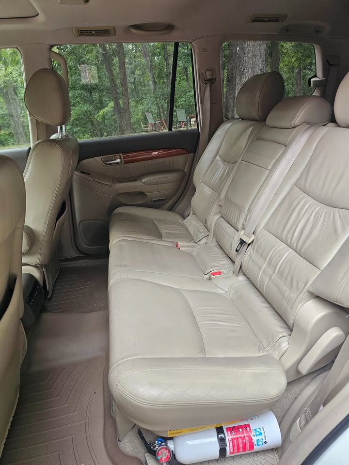 Used 2004 Lexus GX 470 AWD/4WD image 12