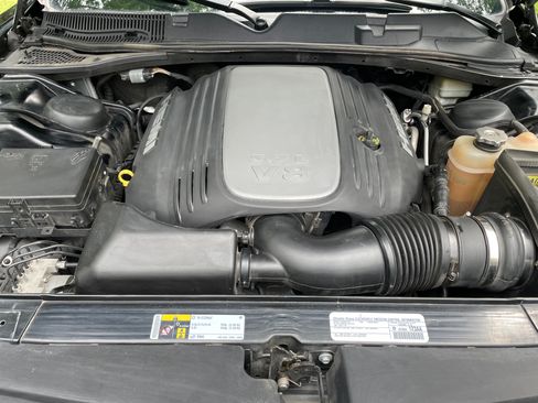 Used 2015 Dodge Challenger R/T Plus RWD image 19