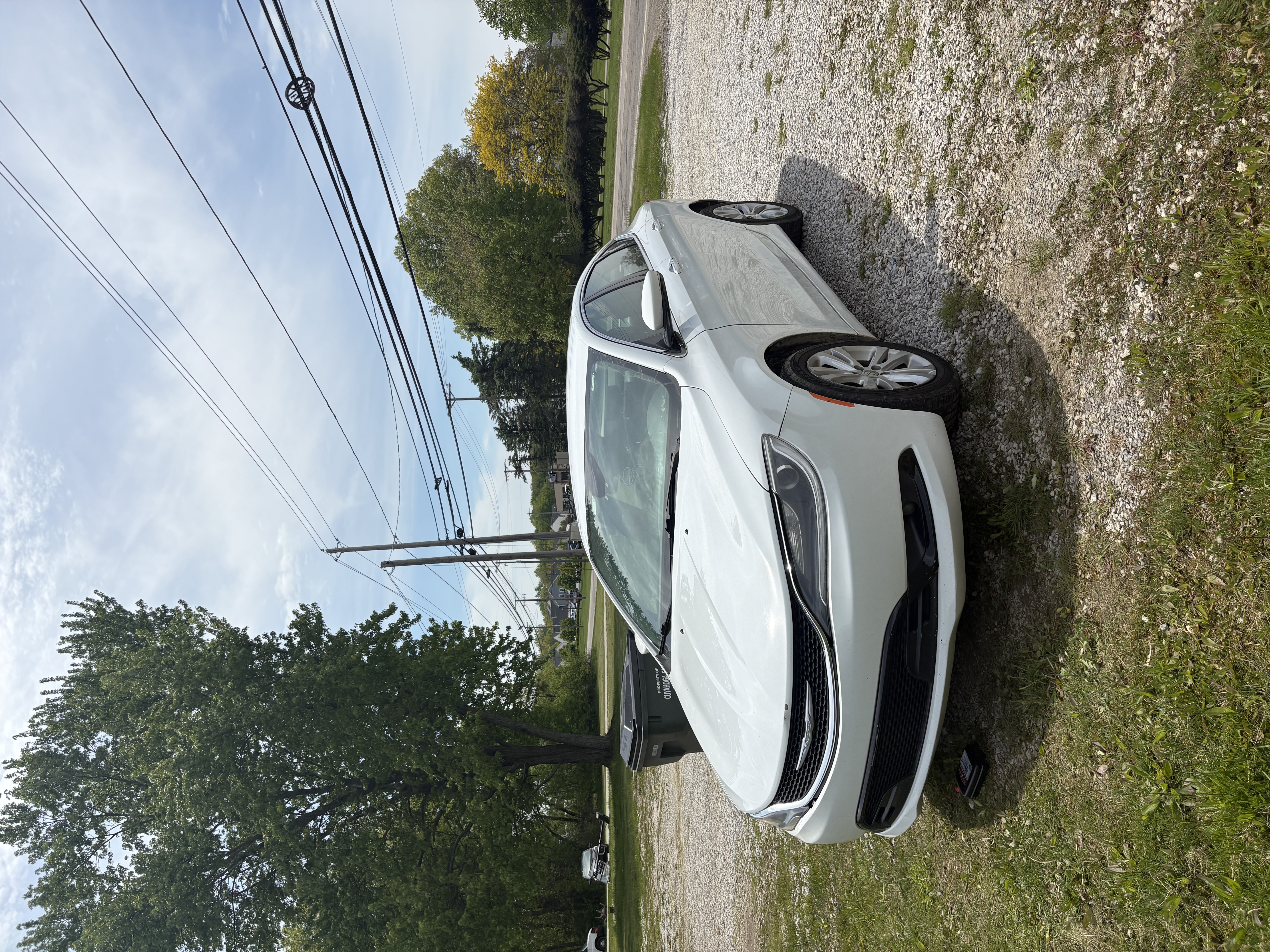 Used 2015 Chrysler 200 C w/ Navigation & Sound Group I FWD image 2