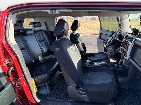 Used 2008 Toyota FJ Cruiser 4WD image 9