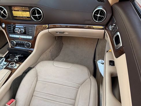 Used 2013 Mercedes-Benz SL 63 AMG image 8