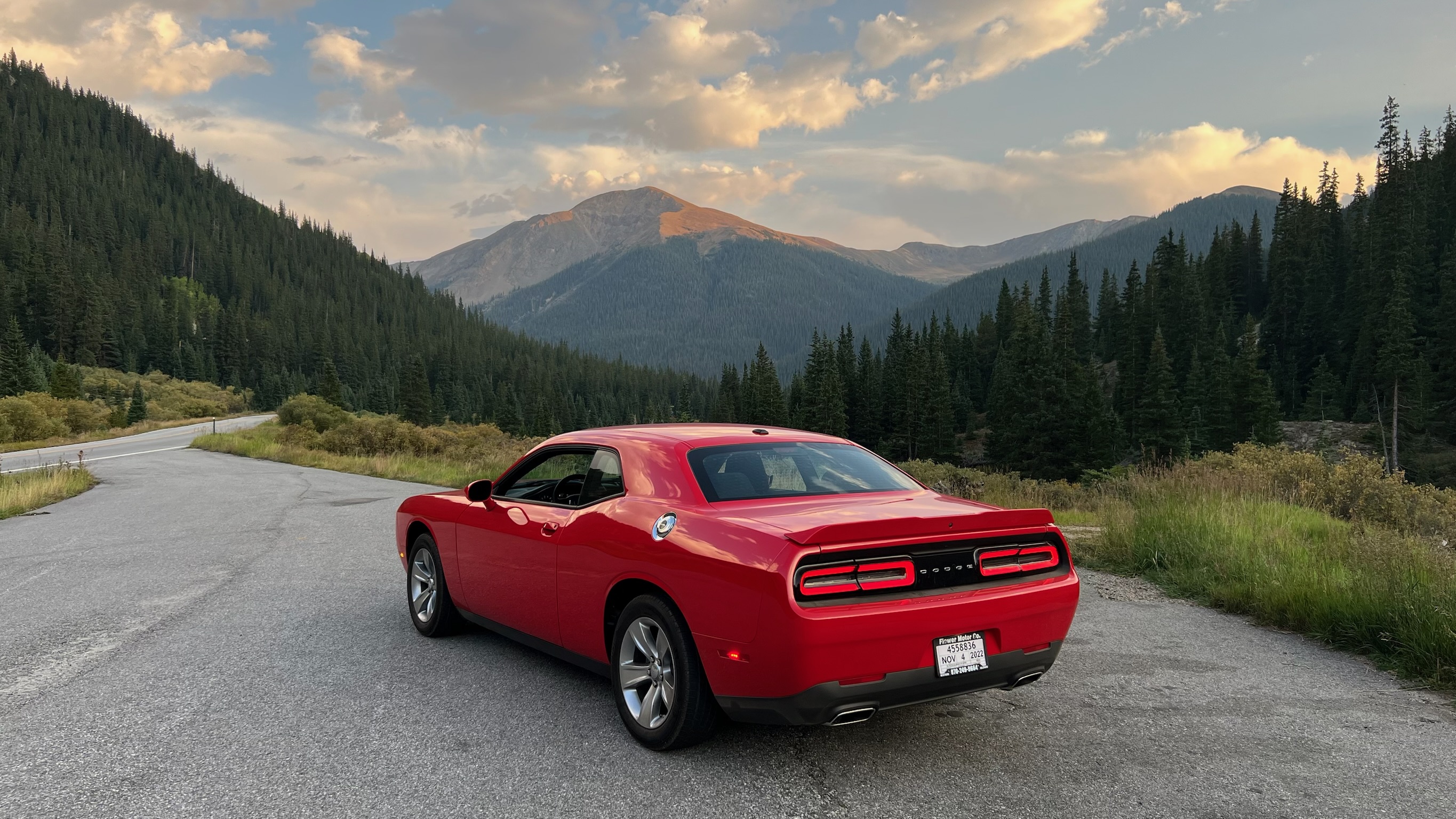 Used 2022 Dodge Challenger SXT RWD image 11