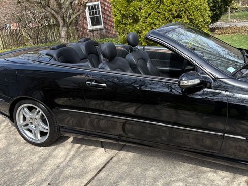 Used 2009 Mercedes-Benz CLK 550 Cabriolet image 6