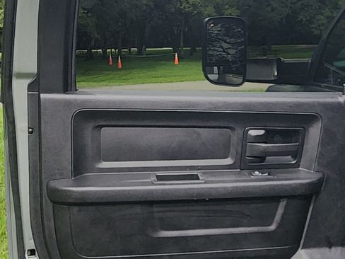 Used 2022 RAM 3500 Tradesman image 19