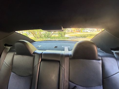 Used 2011 Chrysler 200 S FWD image 15