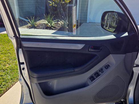 Used 2008 Toyota 4Runner Sport image 11