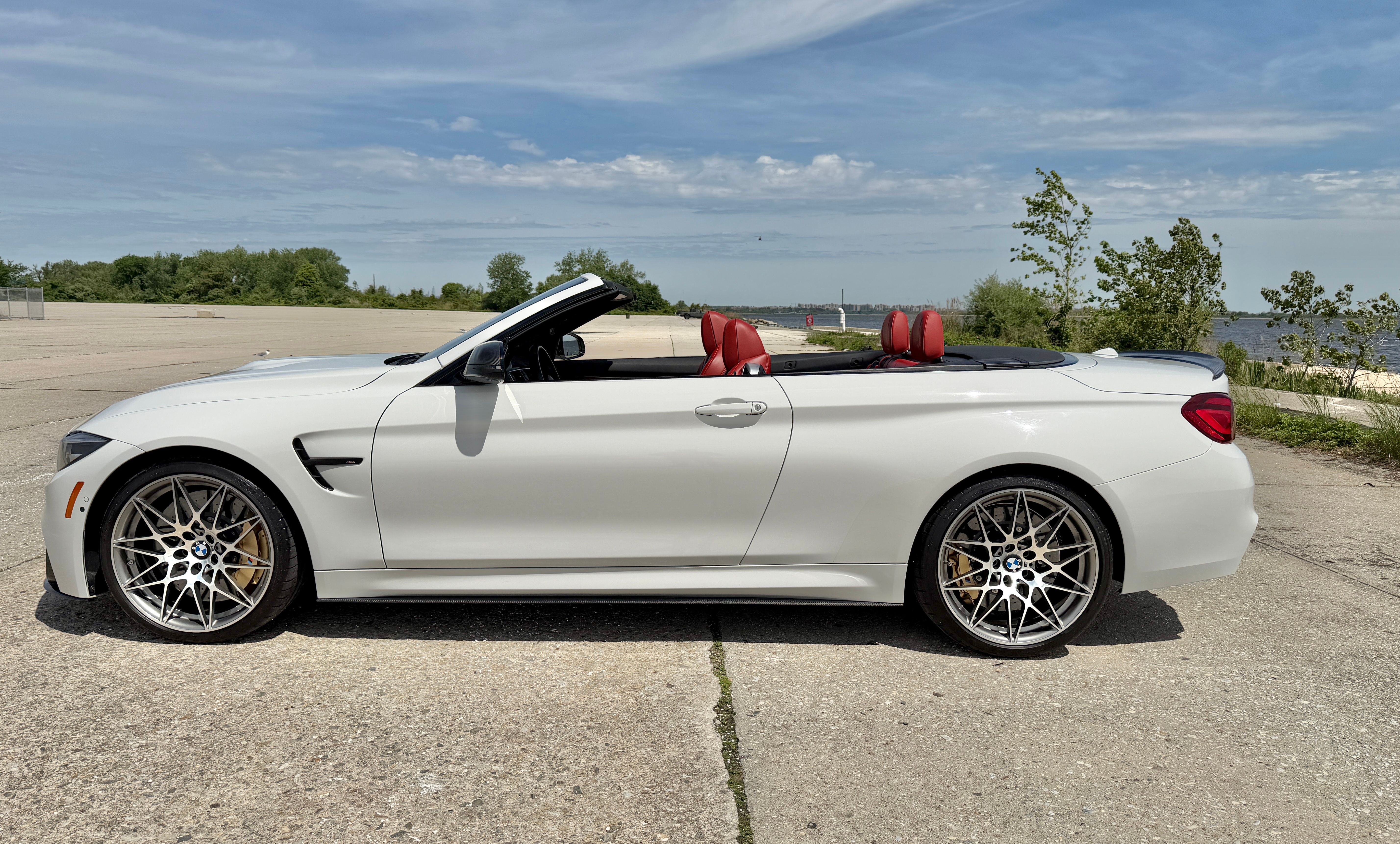 Used 2020 BMW M4 Convertible w/ Competition Package RWD image 6
