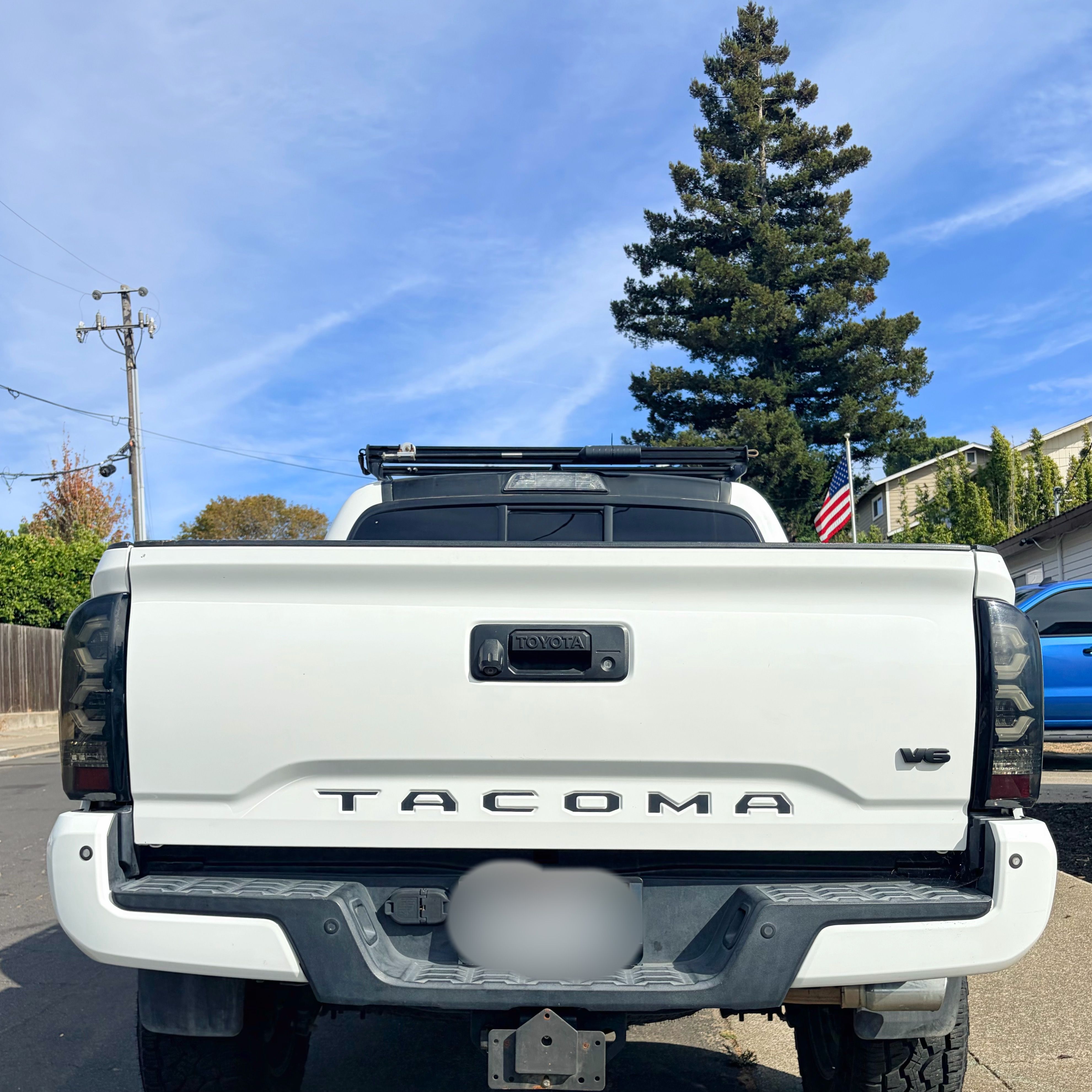 Used 2016 Toyota Tacoma TRD Off-Road AWD/4WD image 13
