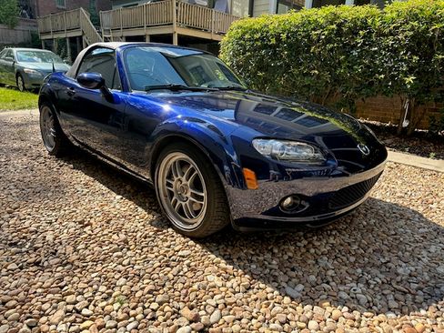 Used 2008 MAZDA MX-5 Miata Sport image 10