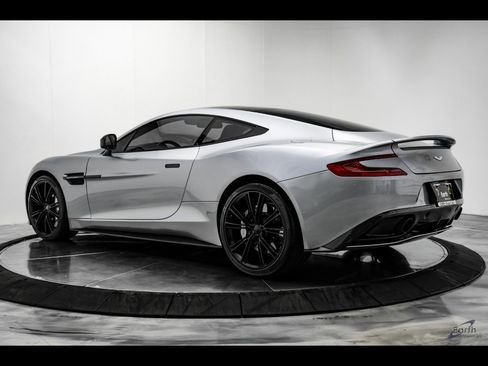 Used 2014 Aston Martin Vanquish Coupe image 14