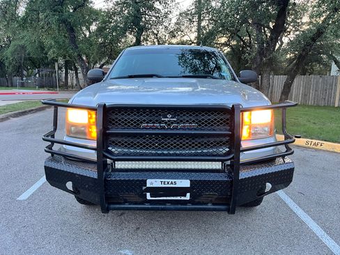 Used 2010 GMC Sierra 1500 SLE w/ Power Pack Plus AWD/4WD image 2