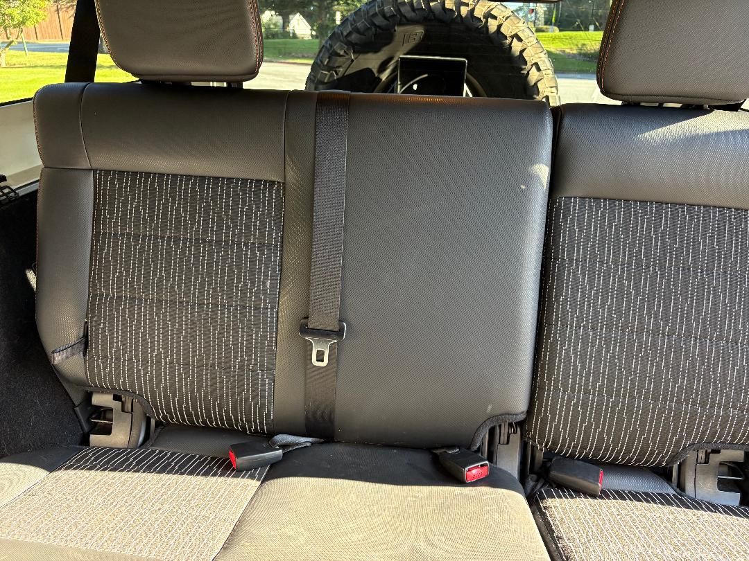 Used 2012 Jeep Wrangler Unlimited Sahara AWD/4WD image 26
