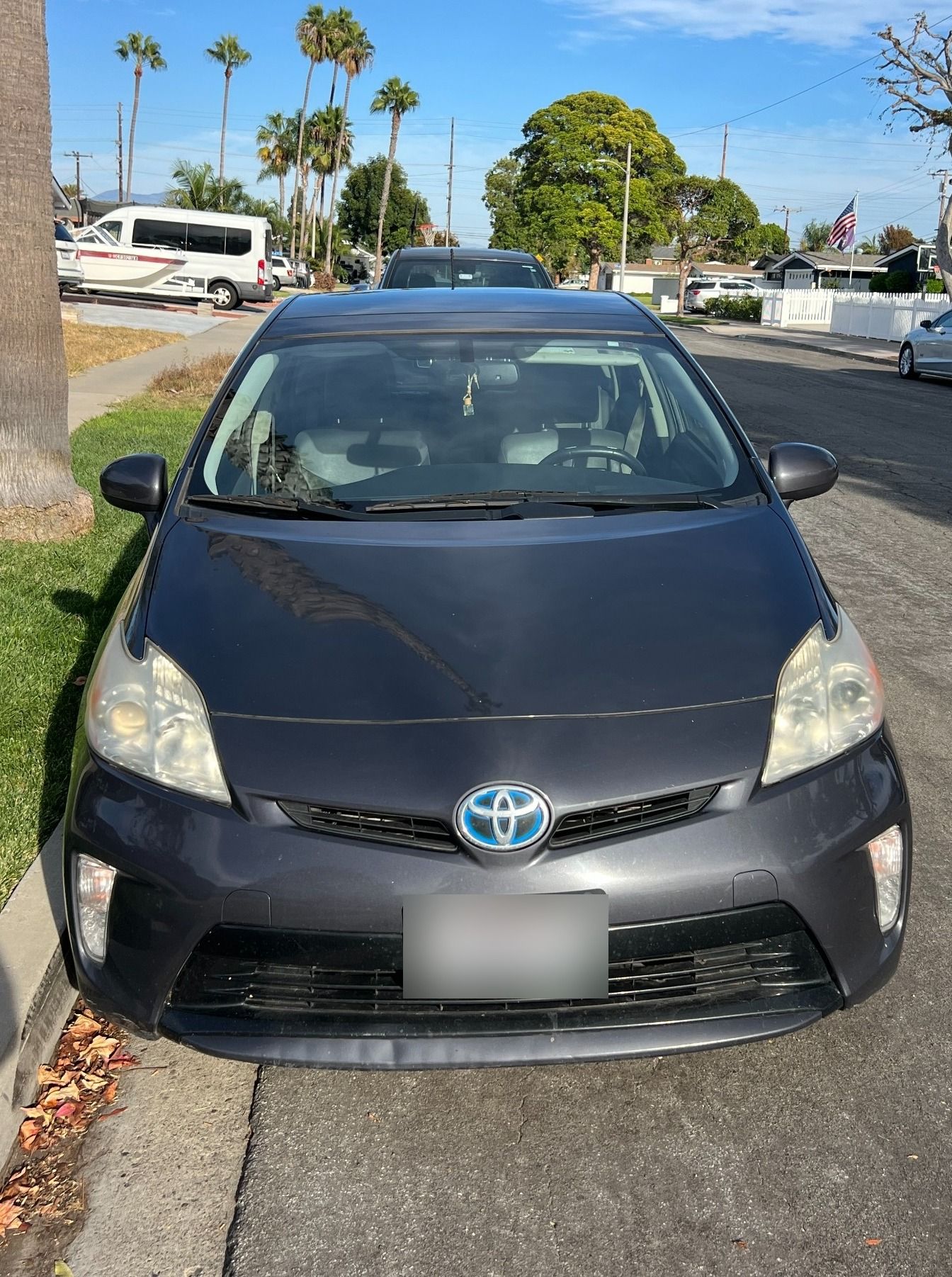 Used 2013 Toyota Prius Four w/ Deluxe Solar Roof Pkg FWD image 4
