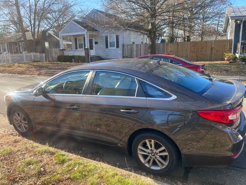 Used 2015 Hyundai Sonata SE w/ Option Group 09 image 4