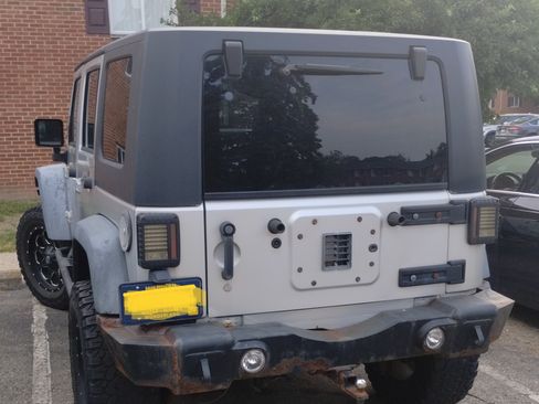 Used 2009 Jeep Wrangler Unlimited X AWD/4WD image 26