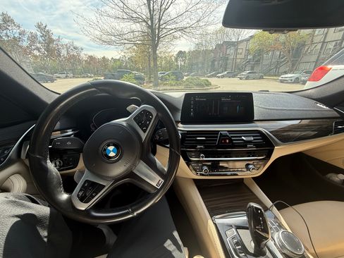 Used 2020 BMW 540i w/ M Sport Package image 8