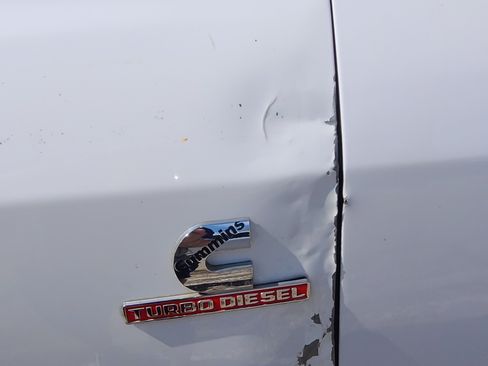 Used 2019 RAM 3500 Tradesman w/ Chrome Appearance Group image 6