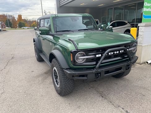Used 2022 Ford Bronco Outer Banks w/ Sasquatch Package image 12