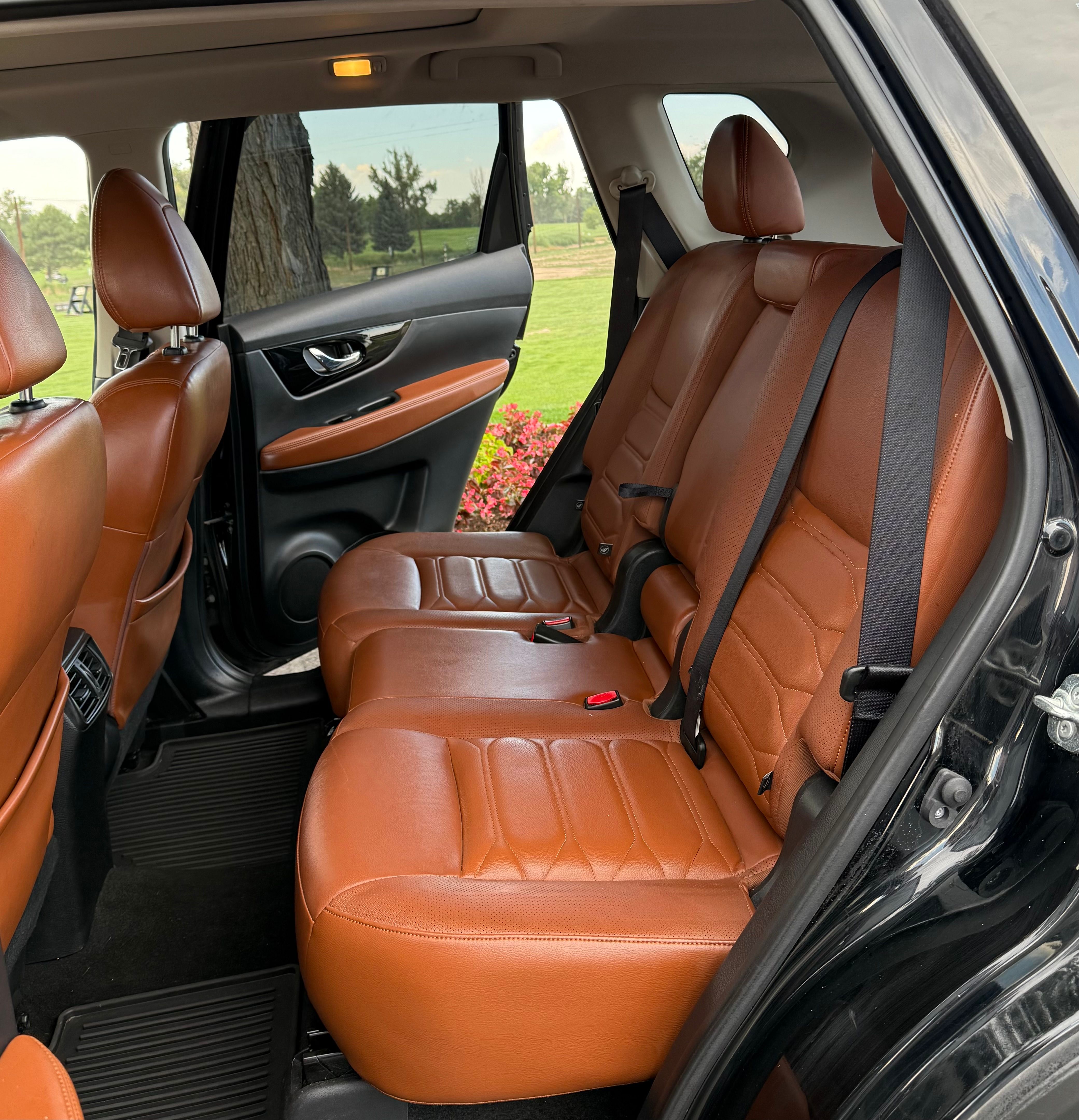 Used 2018 Nissan Rogue SL w/ Premium Package AWD/4WD image 24