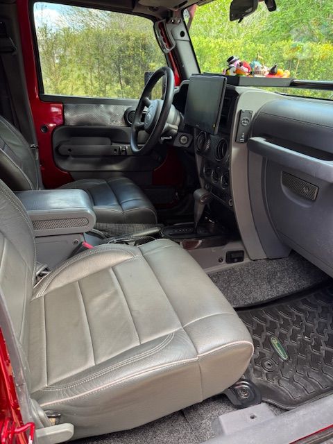 Used 2008 Jeep Wrangler Unlimited X AWD/4WD image 6