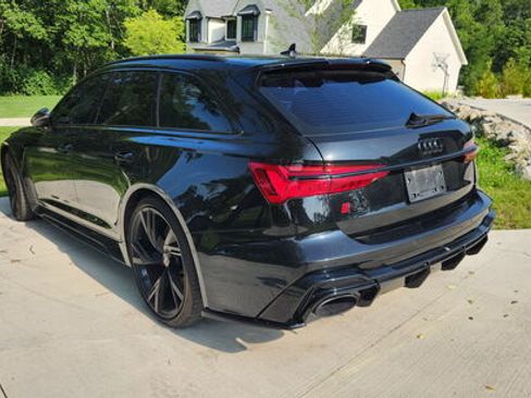 Used 2021 Audi RS 6 w/ Executive Package AWD/4WD image 6