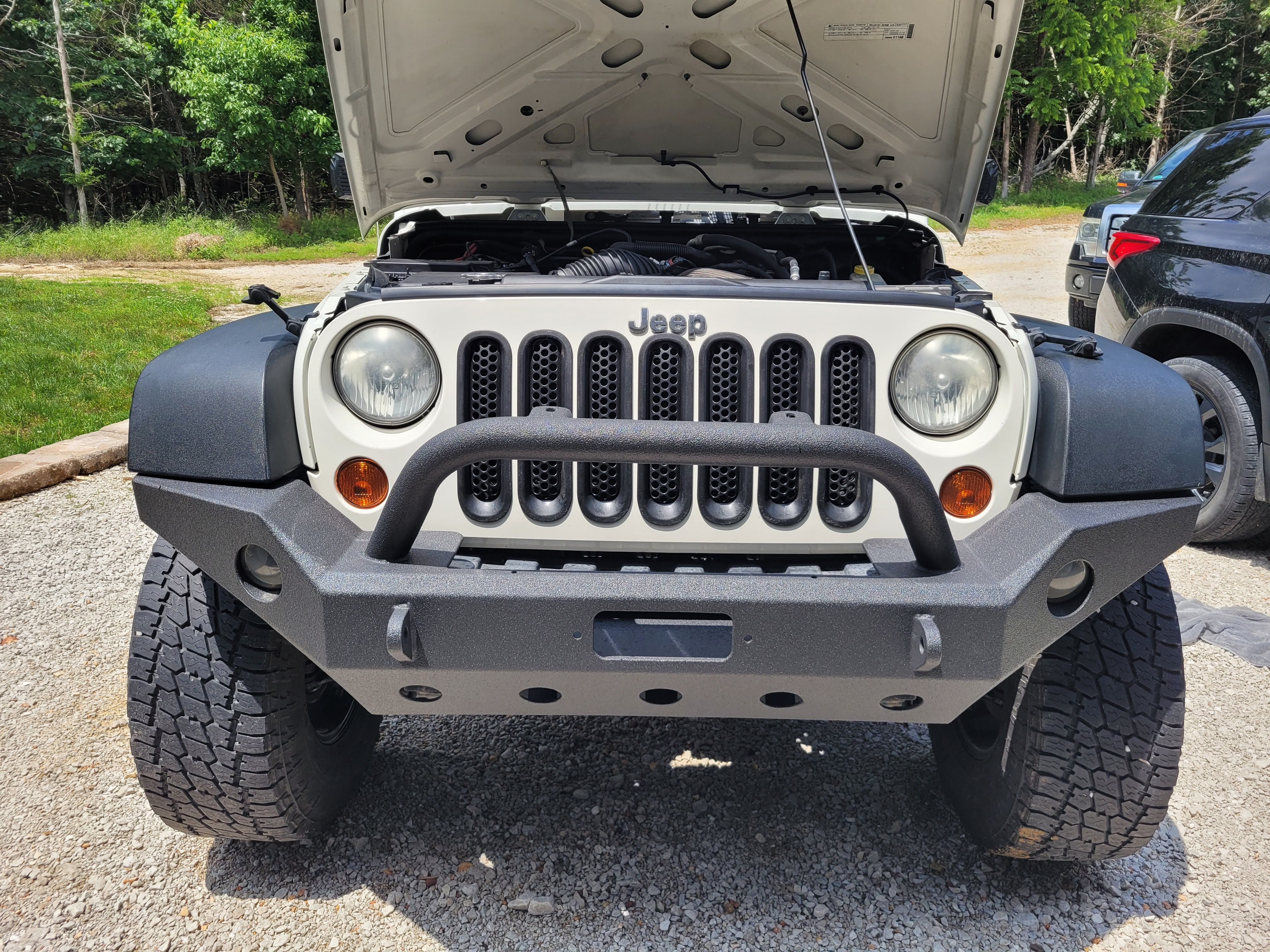 Used 2010 Jeep Wrangler Unlimited Sport AWD/4WD image 9