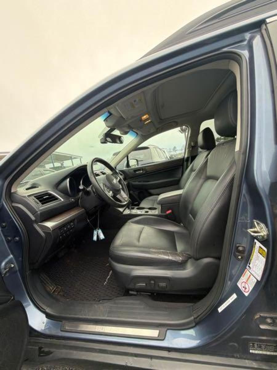 Used 2017 Subaru Outback 2.5i Limited AWD/4WD image 13
