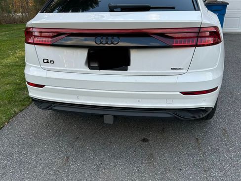 Used 2021 Audi Q8 Premium w/ Black Optic Package AWD/4WD image 8