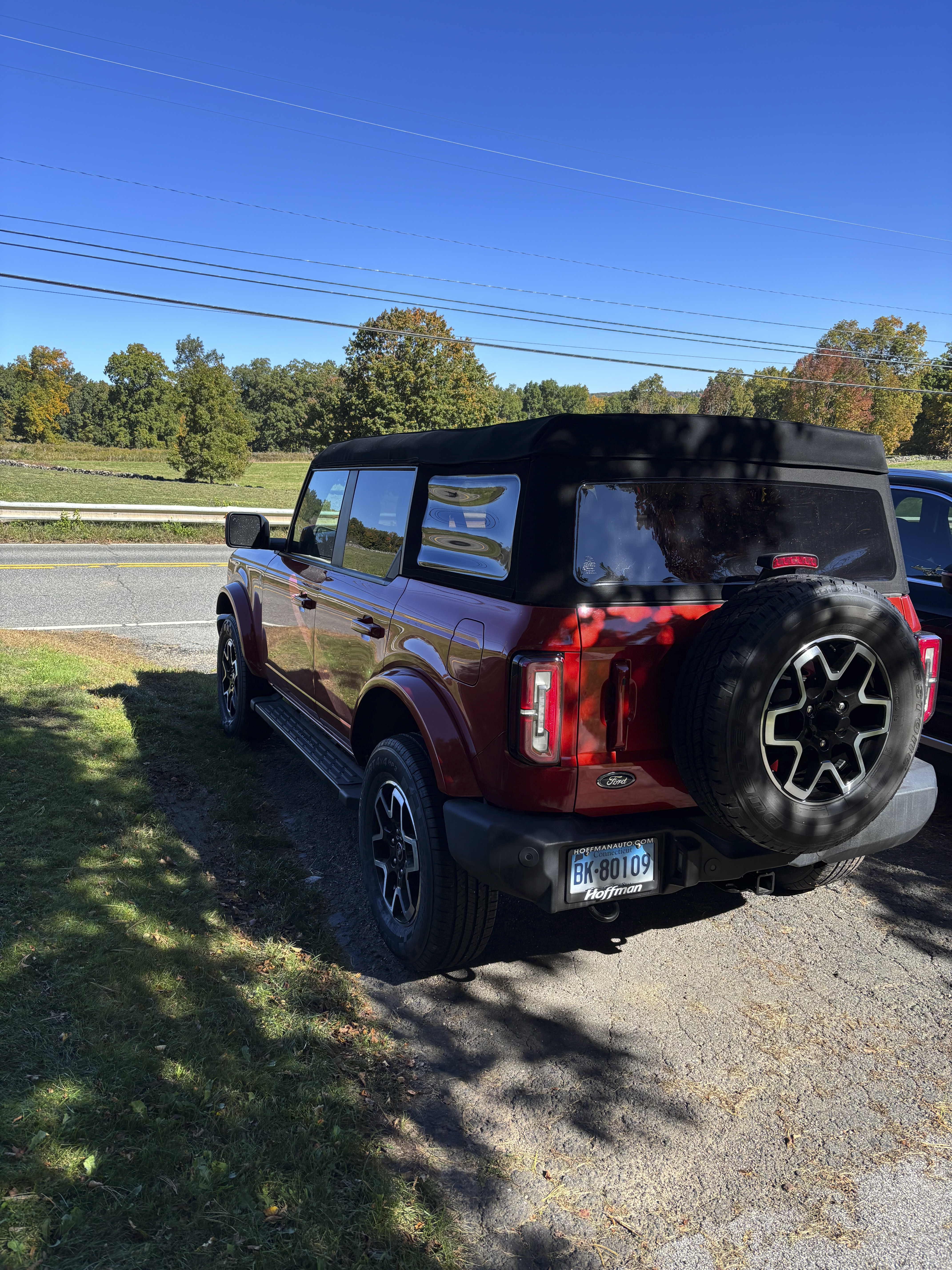 Used 2023 Ford Bronco Outer Banks AWD/4WD image 1