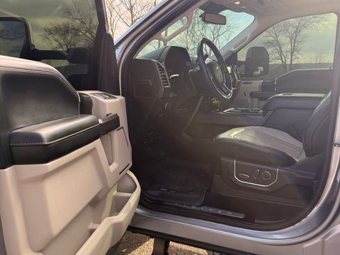 Used 2020 Ford F350 Limited image 15