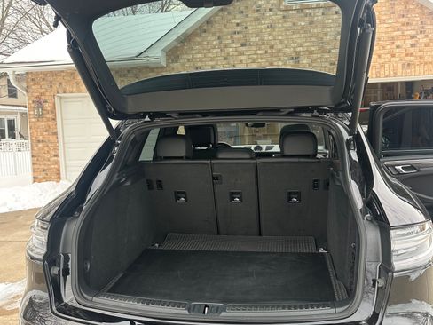 Used 2023 Porsche Macan S image 20